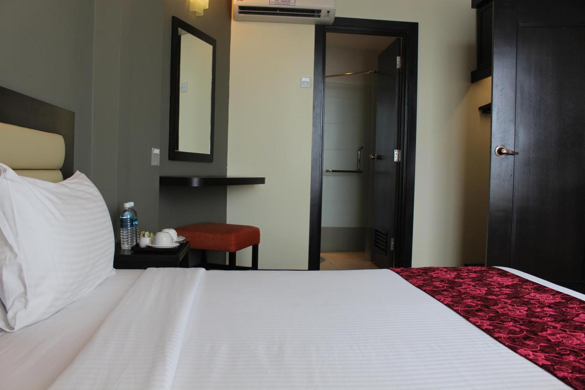Paradise Spa Hotel Port Dickson Esterno foto