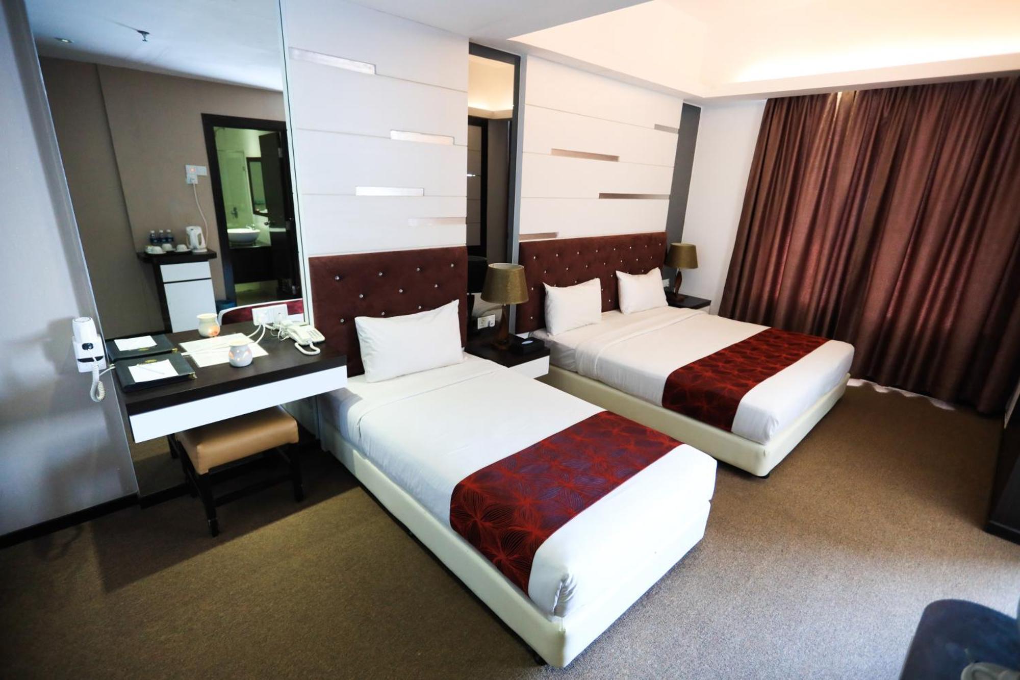 Paradise Spa Hotel Port Dickson Esterno foto