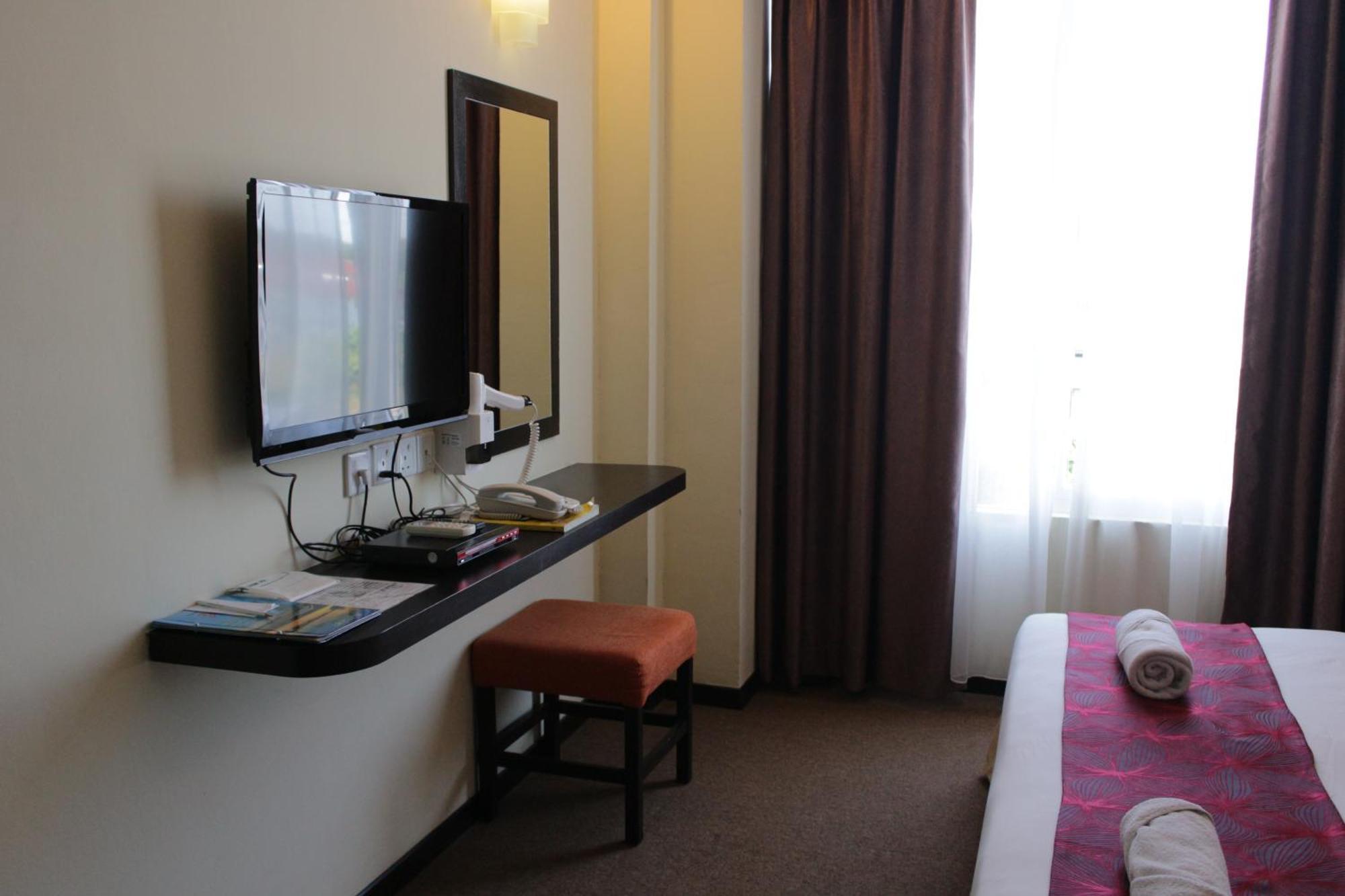 Paradise Spa Hotel Port Dickson Esterno foto
