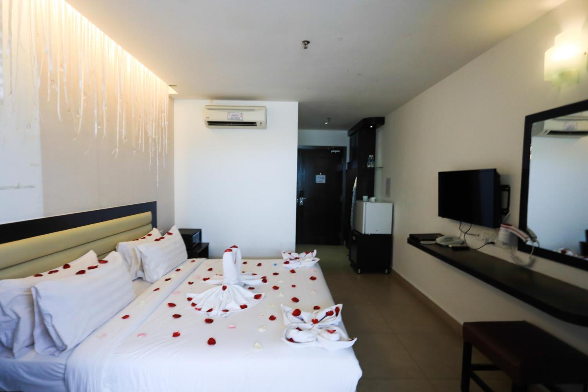 Paradise Spa Hotel Port Dickson Esterno foto