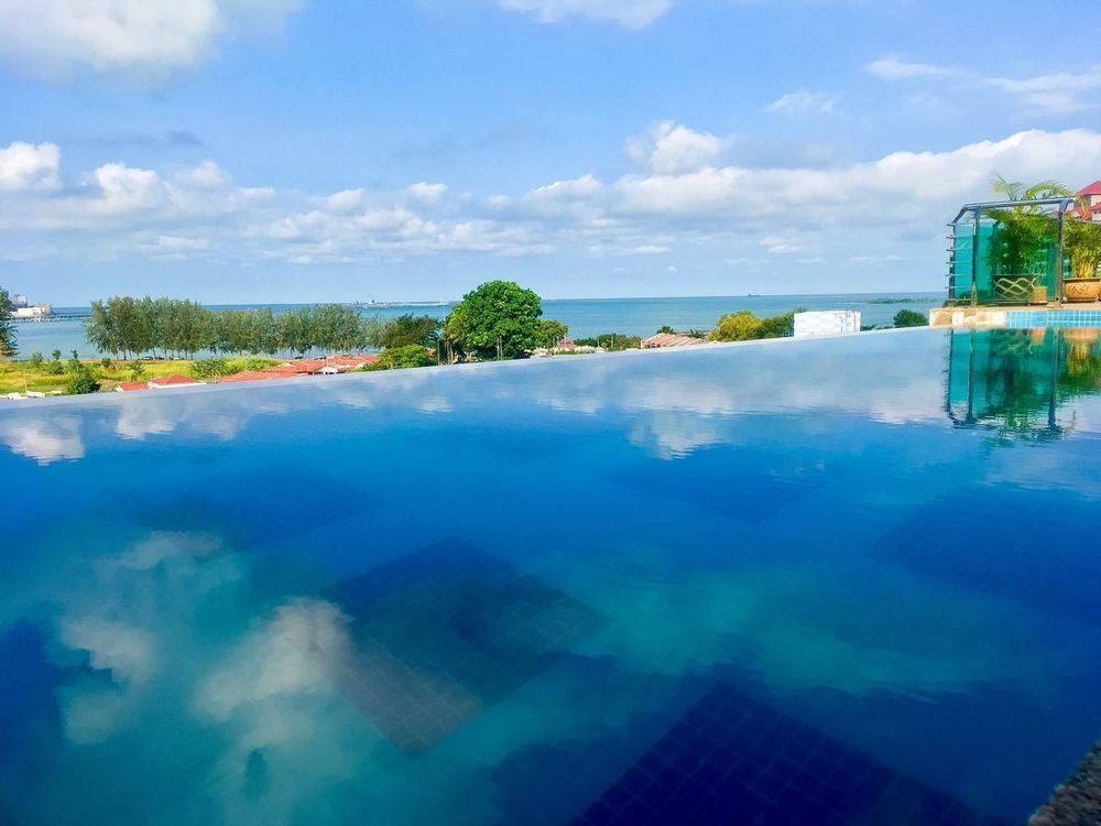 Paradise Spa Hotel Port Dickson Esterno foto